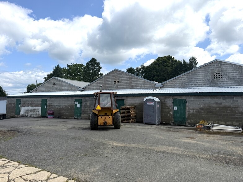 1057 Newark Rd, Toughkenamon, PA for sale - Building Photo - Image 3 of 5