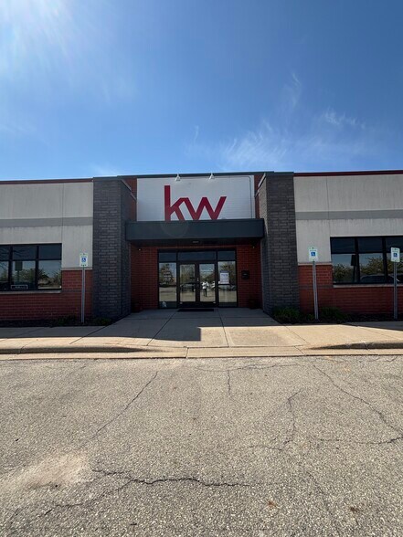 517 N Westhill Blvd, Appleton, WI à louer - Photo du bâtiment - Image 3 de 24