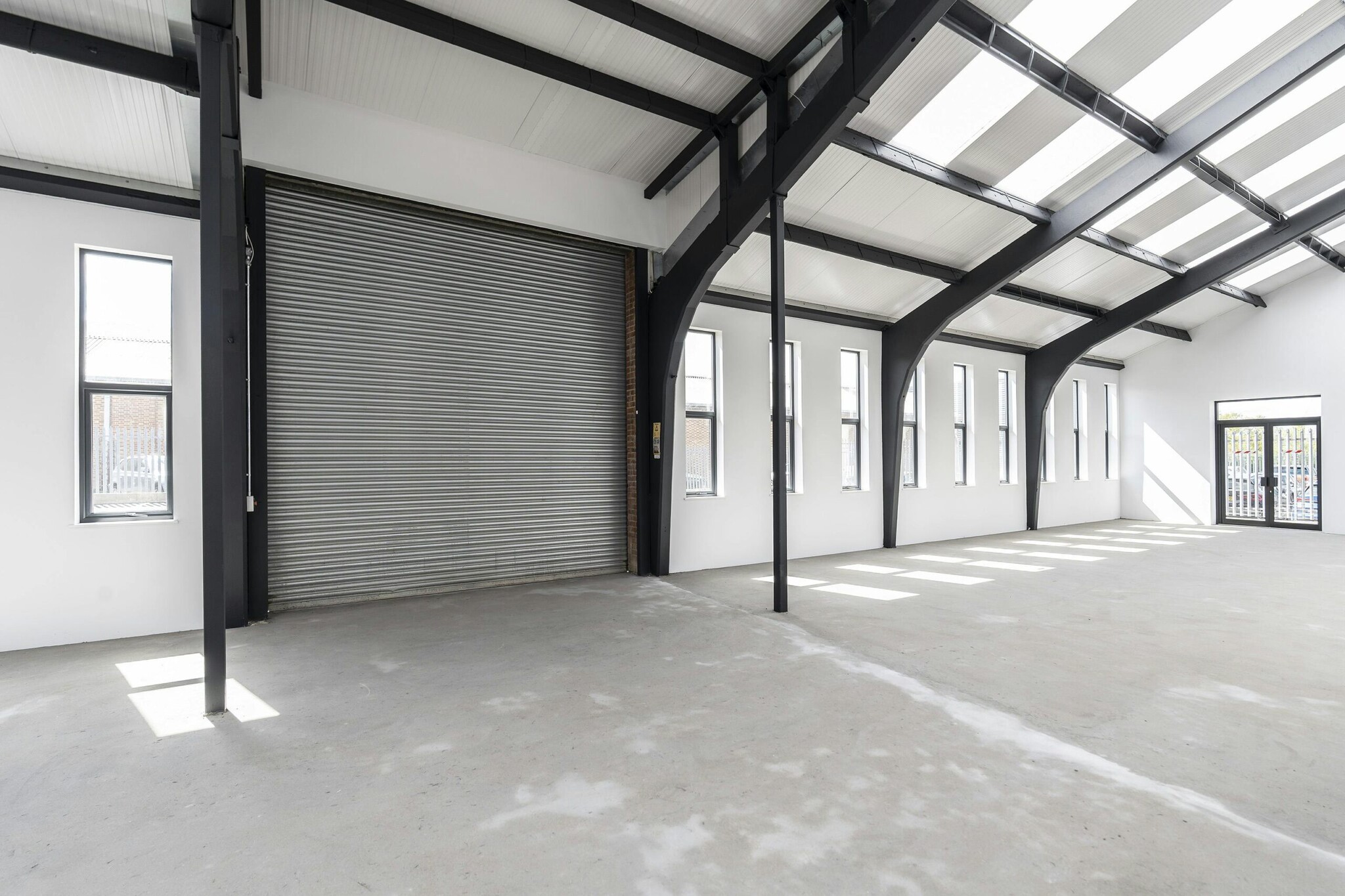 5 Elstree Way, Borehamwood à louer Photo intérieure- Image 1 de 3