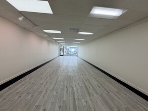 14514-14516 Ventura Blvd, Sherman Oaks, CA for lease Interior Photo- Image 1 of 6