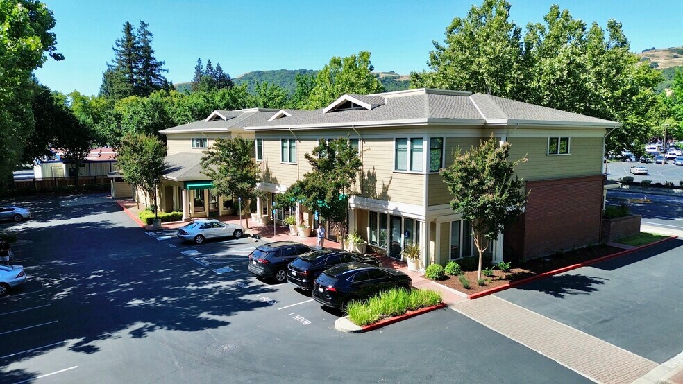 630 San Ramon Valley Blvd, Danville, CA for lease - Building Photo - Image 2 of 6