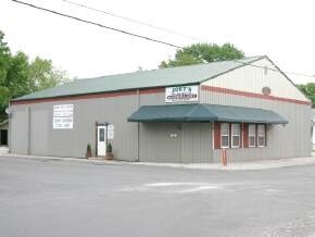 More details for 423 W Henry St, Staunton, IL - Retail for Sale