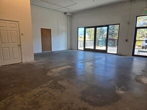 910 Nottingham Rd, Avon, CO for lease Interior Photo- Image 2 of 4