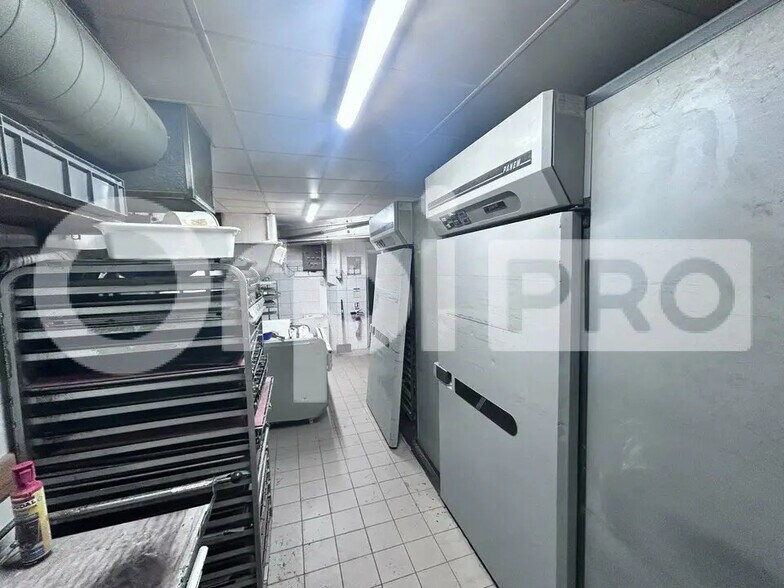 Commerce de détail dans Brétigny-sur-Orge à vendre - Photo du bâtiment - Image 3 de 8