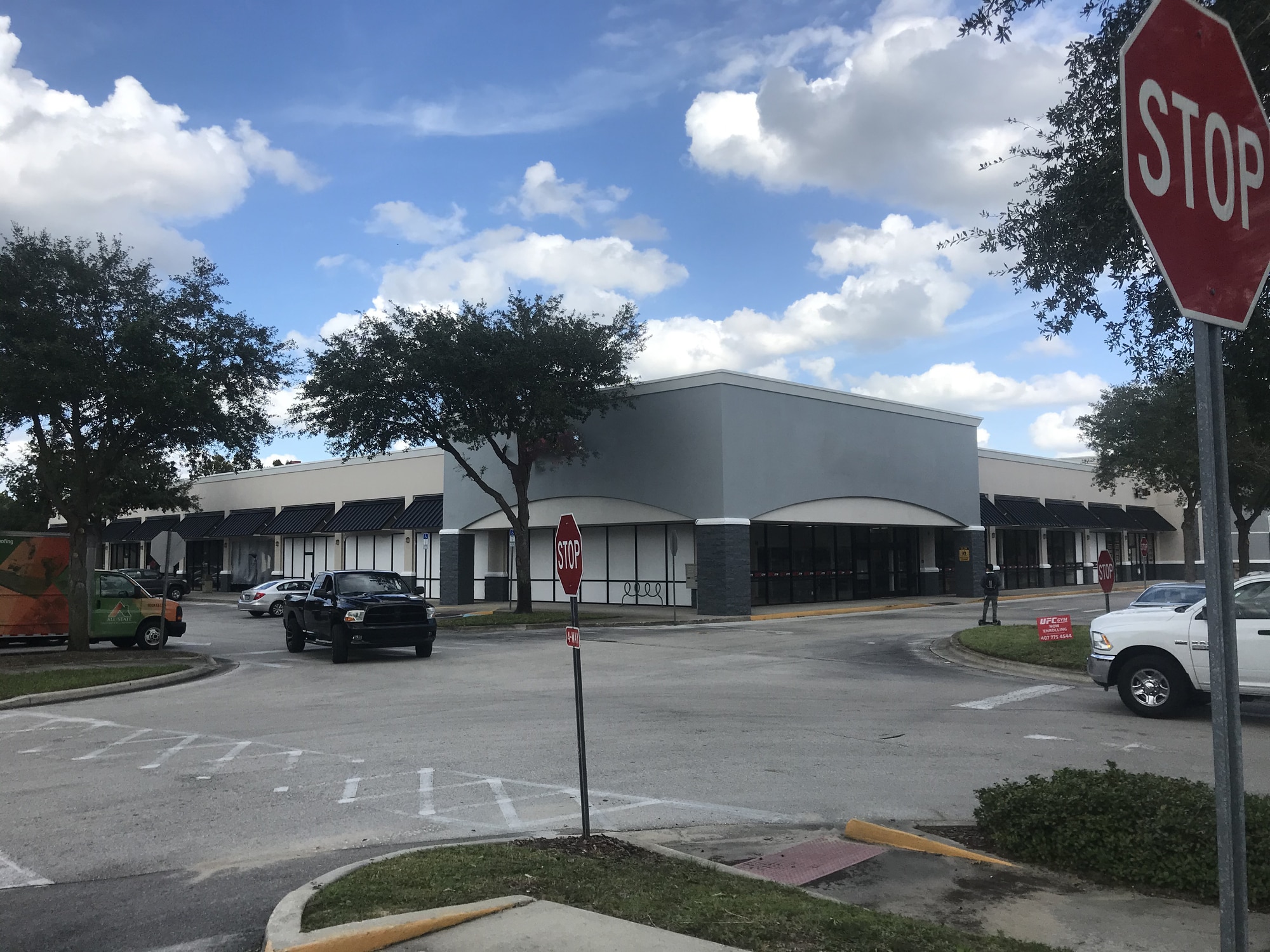 7501-7649 W Colonial Dr, Orlando, FL for lease Primary Photo- Image 1 of 22