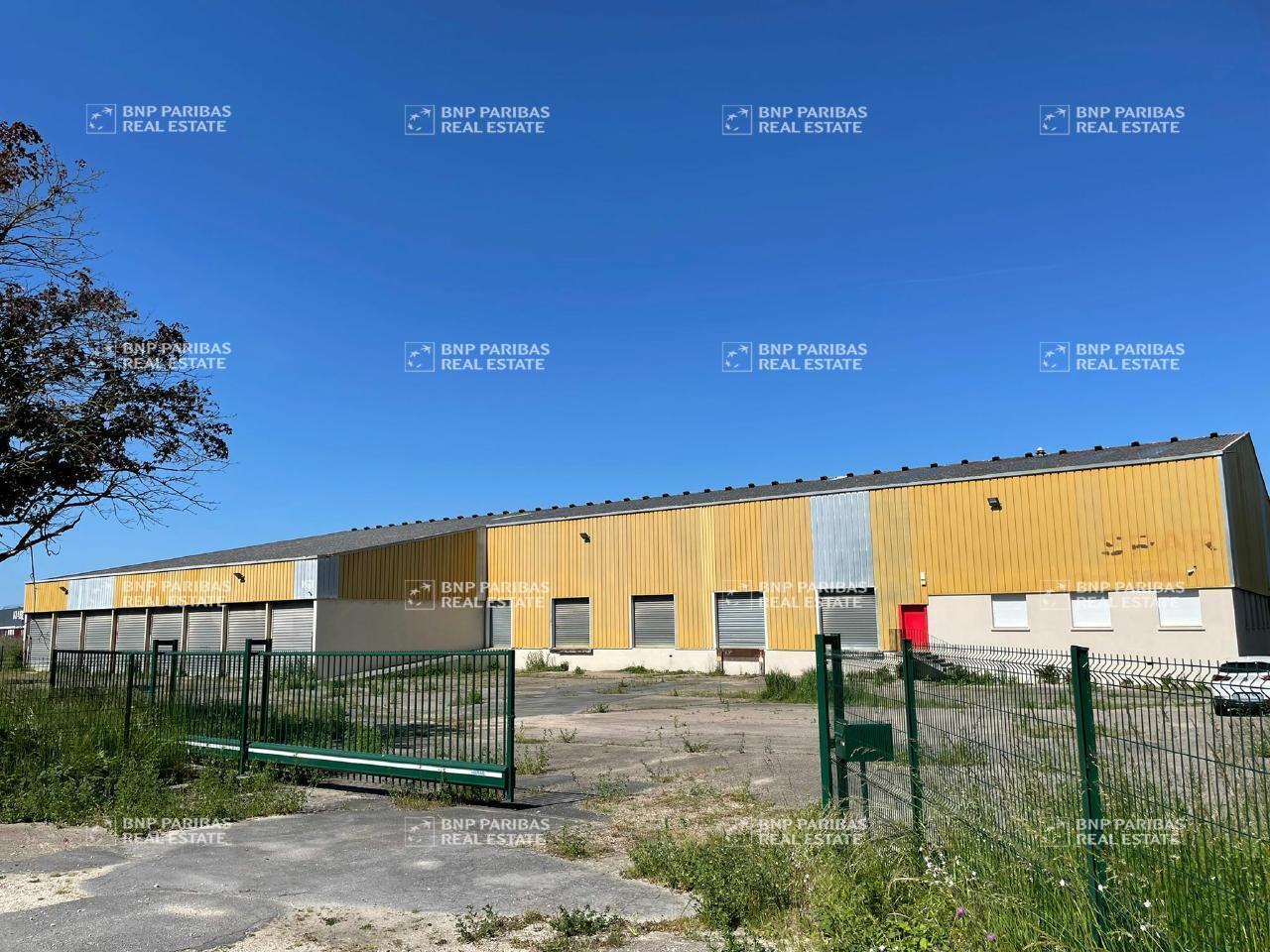 Flex in Provins for lease Building Photo- Image 1 of 11