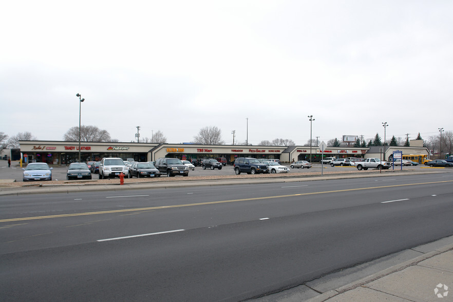 7810-7848 S Portland Ave, Bloomington, MN for lease - Building Photo - Image 1 of 4