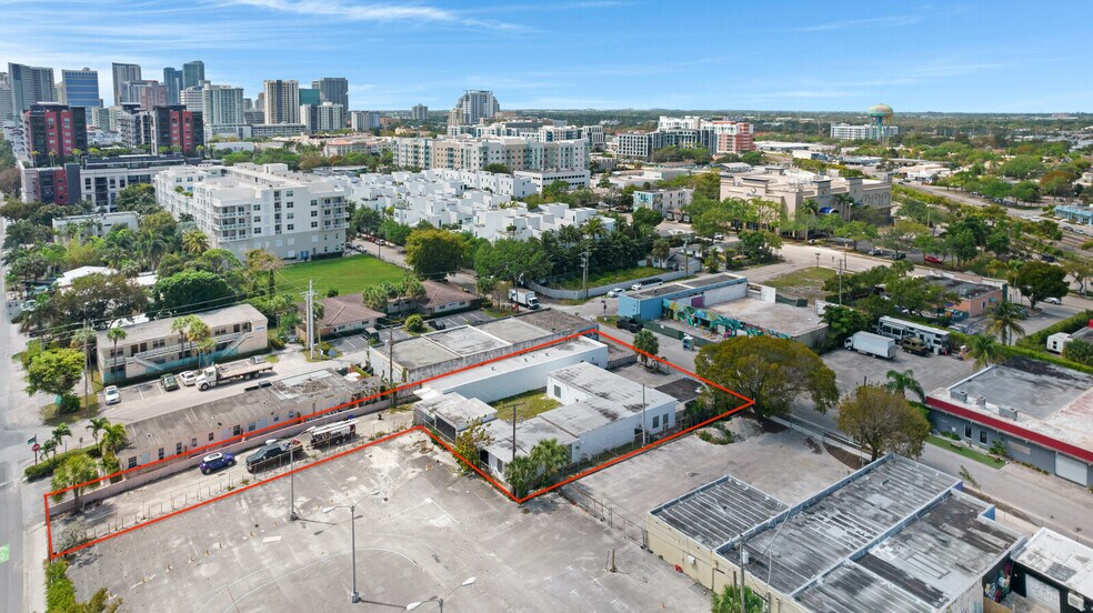 804 NE 4th Ave, Fort Lauderdale, FL à louer - Photo du bâtiment - Image 3 de 9
