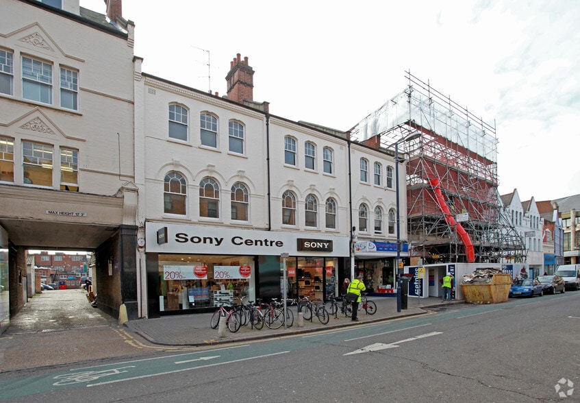 30-36 Fife Rd, Kingston Upon Thames for lease - Primary Photo - Image 1 of 4