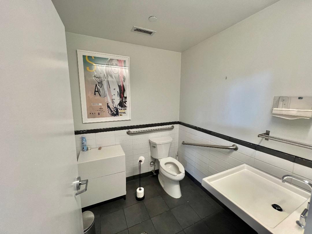 11-11 44th Rd, Long Island City, NY for sale Building Photo- Image 1 of 6