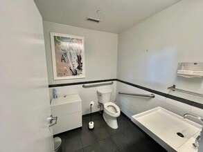 11-11 44th Rd, Long Island City, NY for sale Building Photo- Image 1 of 6