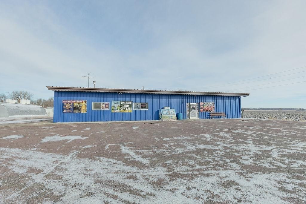 100 E Jackson St, Okabena, MN à vendre Photo principale- Image 1 de 28