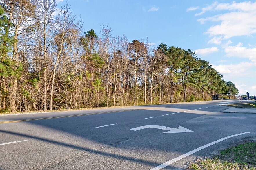 PT L6 NC Highway 210, Sneads Ferry, NC à vendre - Photo du bâtiment - Image 3 de 8