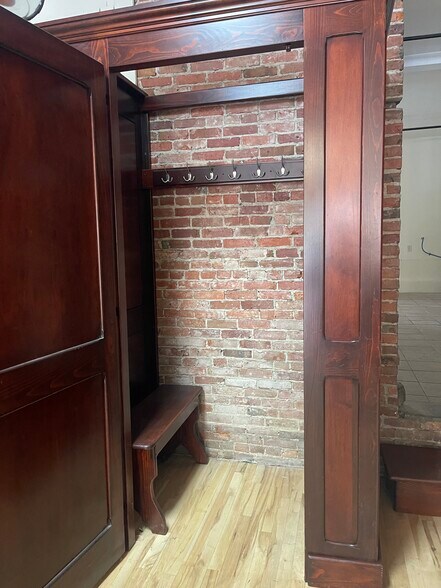 15 Genesee St, Auburn, NY for lease - Building Photo - Image 3 of 16