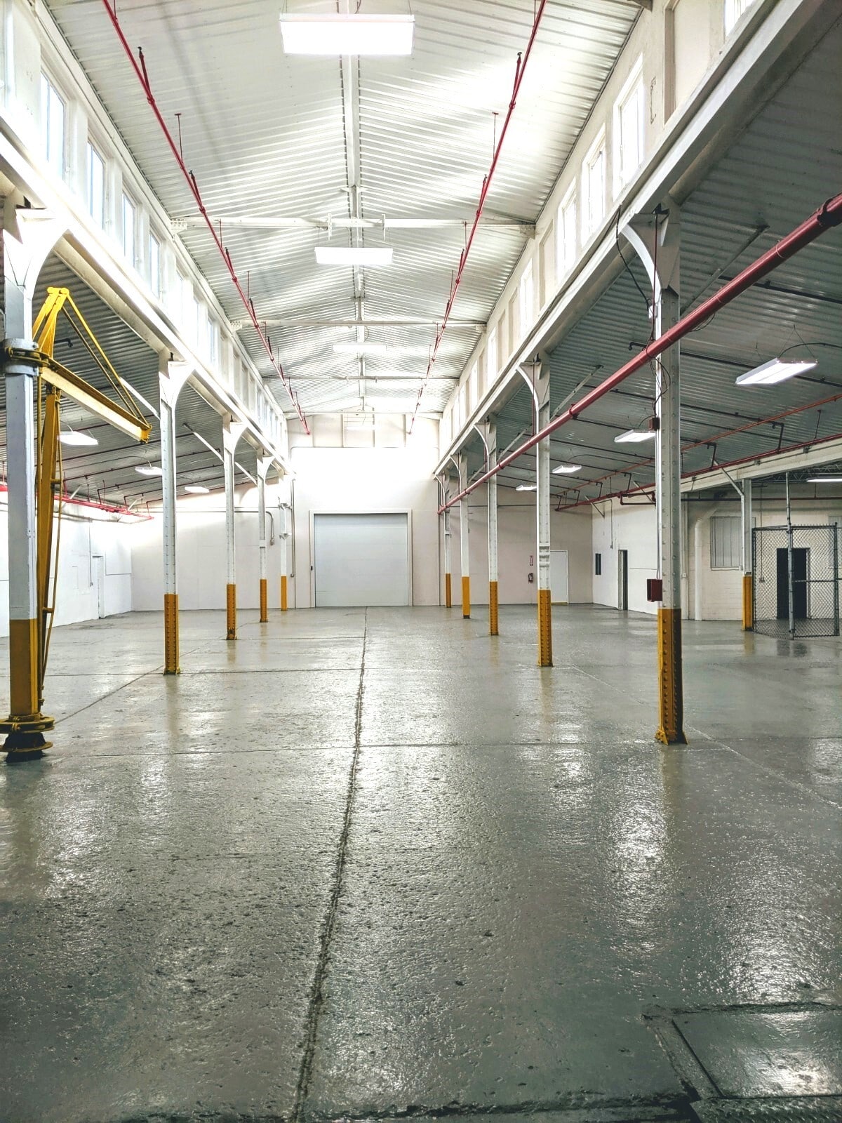 200 N 8th Ave E, Newton, IA for lease Building Photo- Image 1 of 6