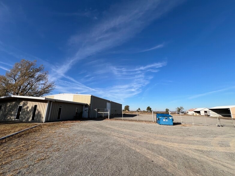 601 Truck Byp, Drumright, OK for lease - Building Photo - Image 2 of 8