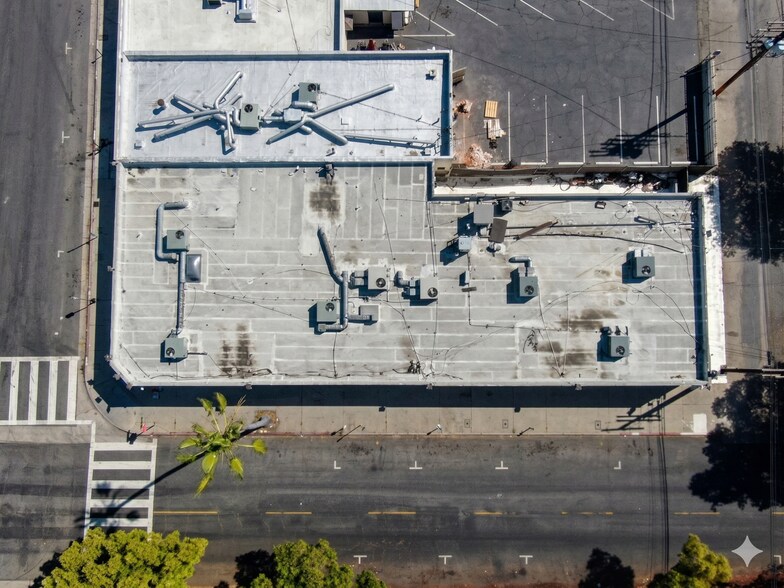 14554-14560 Friar St, Van Nuys, CA à vendre - Photo du bâtiment - Image 3 de 24