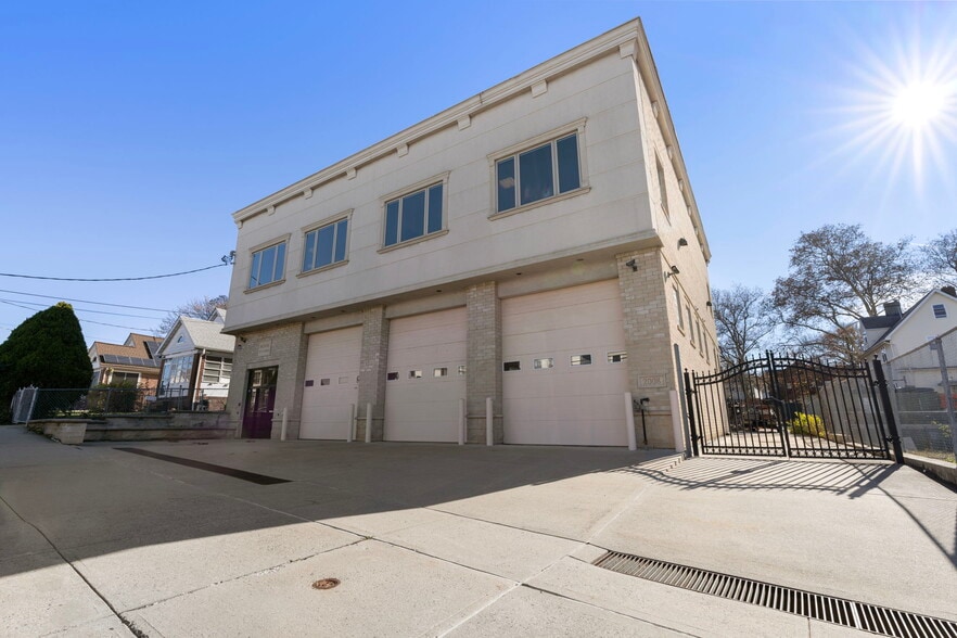 188 Van Buren St, Staten Island, NY for sale - Building Photo - Image 2 of 36