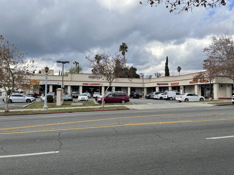 1369-1397 N Lake Ave, Pasadena, CA for lease - Building Photo - Image 1 of 4