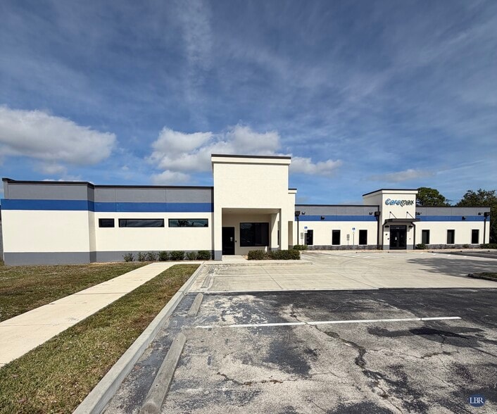 548 Barton Blvd, Rockledge, FL à louer - Photo du bâtiment - Image 2 de 7