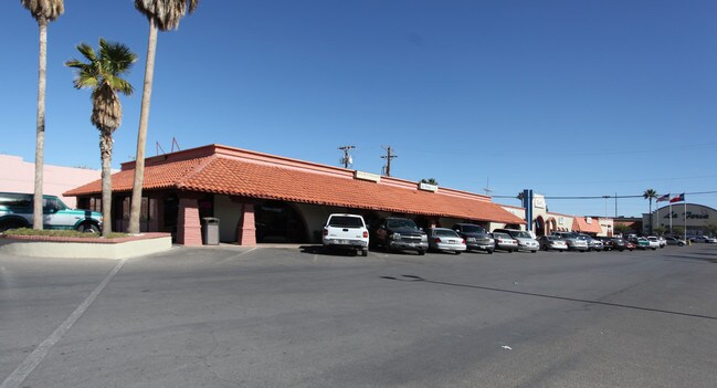 Plus de détails pour 305-390 S Main St, Anthony, TX - Commerce de détail à louer