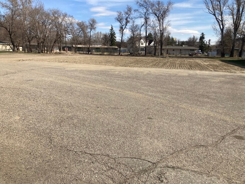 2500 Burdick Expy E, Minot, ND à vendre - Aérien - Image 3 de 6