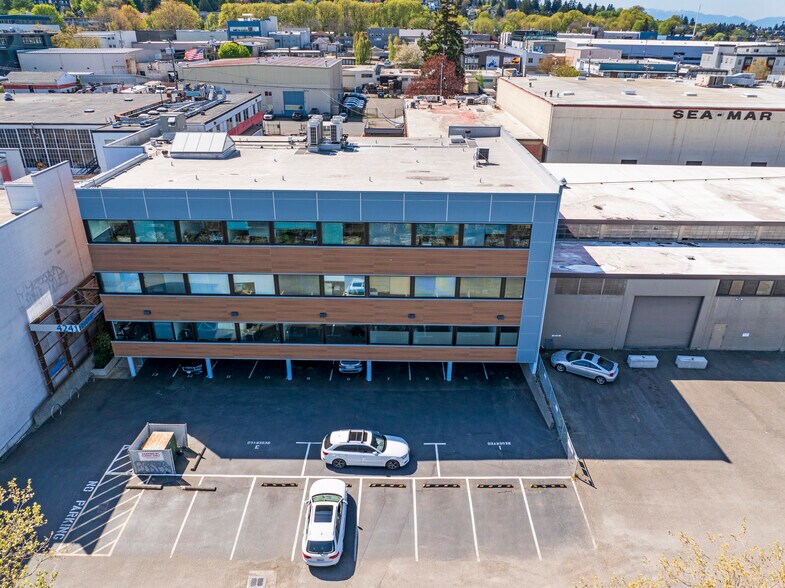 4241 21st Ave W, Seattle, WA à vendre - Photo du bâtiment - Image 3 de 33