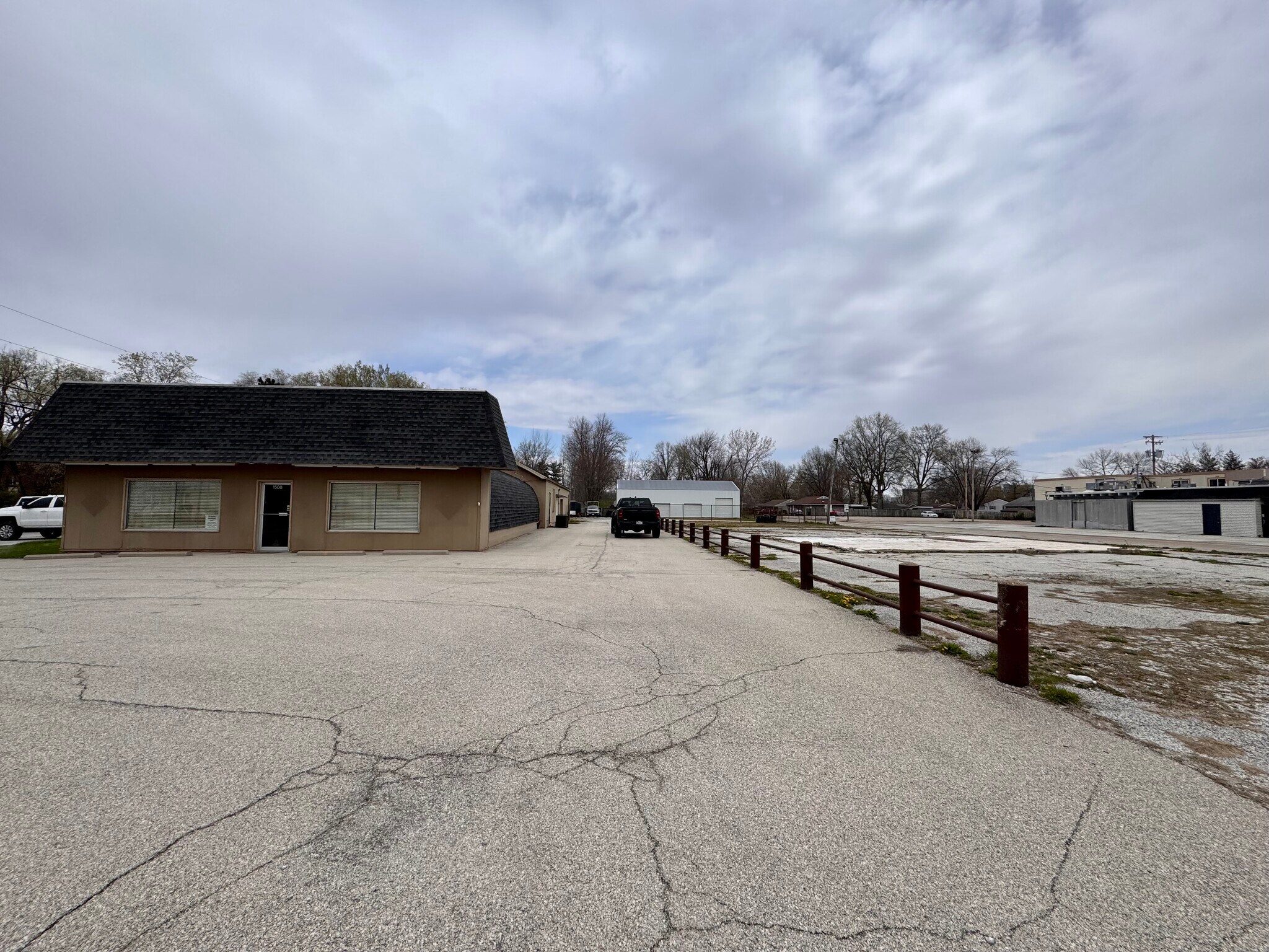 1508 W Jackson St, Macomb, IL for sale Building Photo- Image 1 of 8