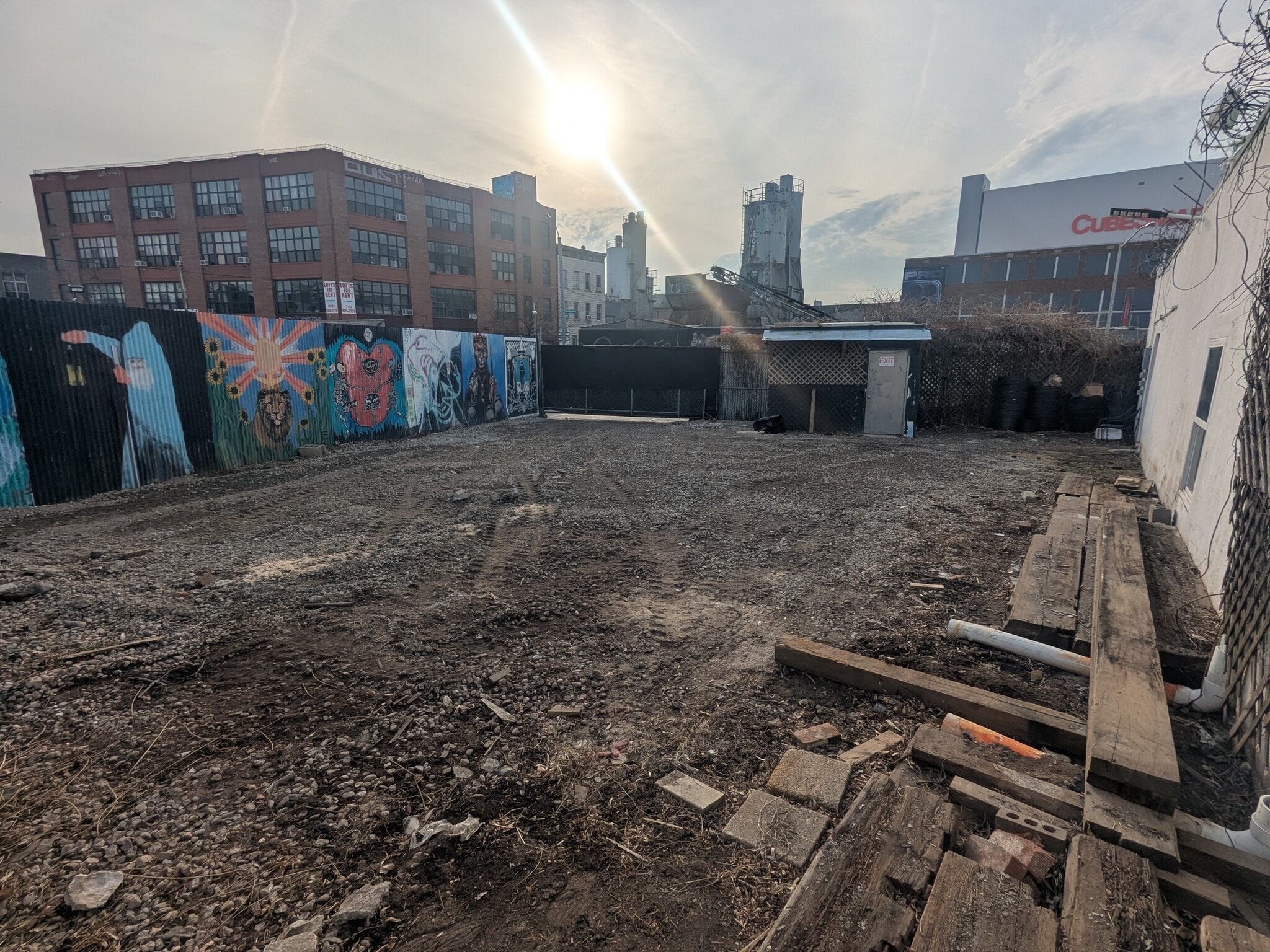 39 Knickerbocker Ave, Brooklyn, NY for lease Primary Photo- Image 1 of 10