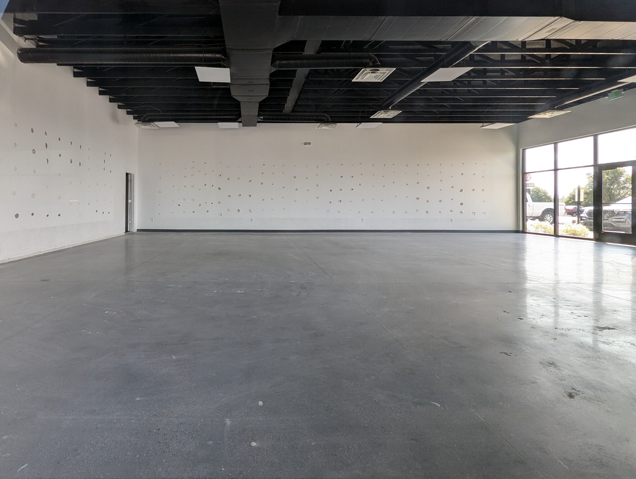 82-94 Highland Dr, Santaquin, UT for lease Interior Photo- Image 1 of 4