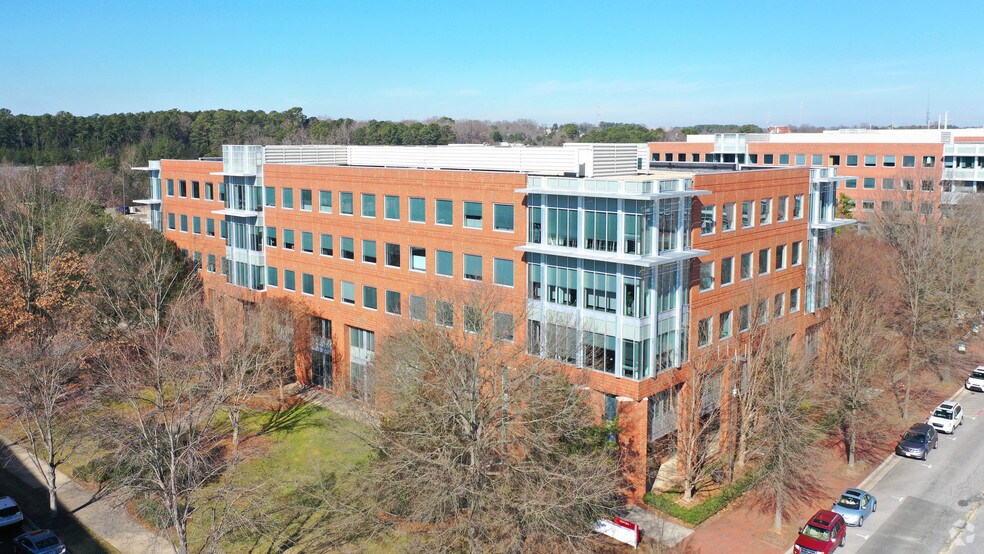 940 Main Campus Dr, Raleigh, NC à louer - Photo du bâtiment - Image 2 de 28