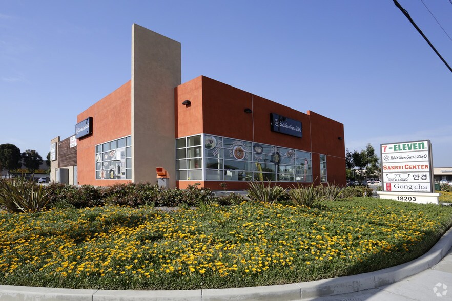 18203 Western Ave, Torrance, CA à vendre - Photo du bâtiment - Image 2 de 8