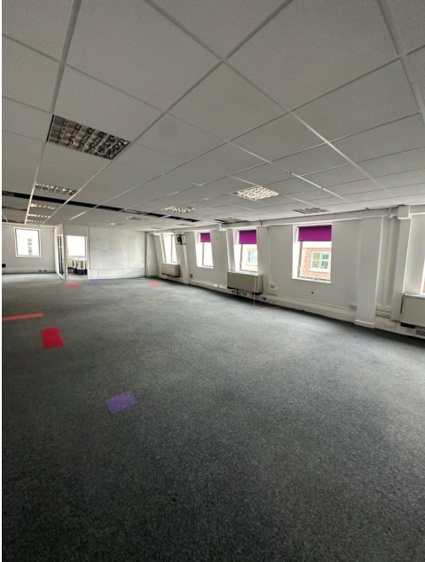 29 Thames St, Kingston Upon Thames for lease Interior Photo- Image 1 of 2