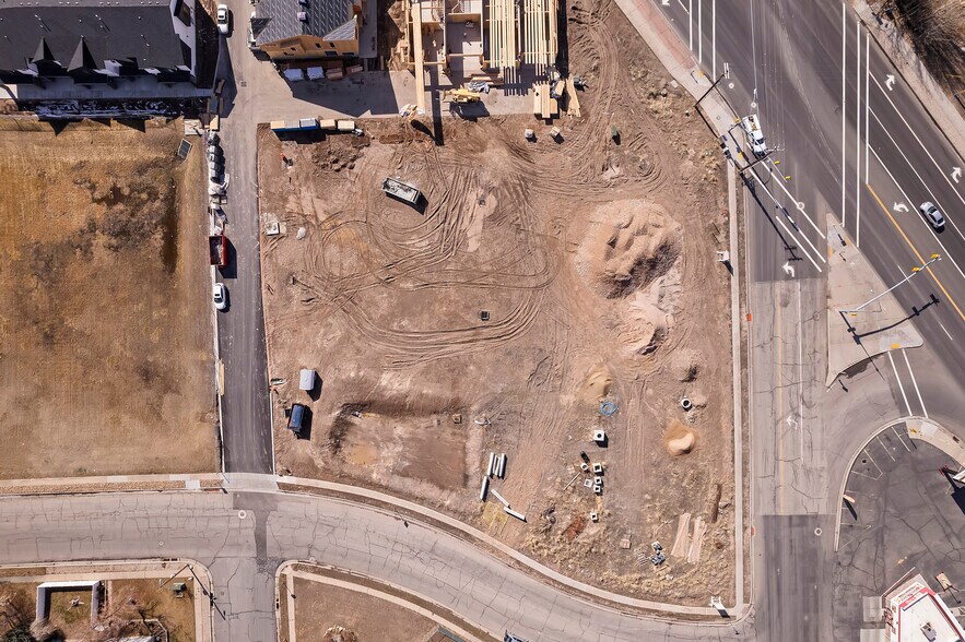 2135 700 w, Harrisville, UT à louer - Photo du bâtiment - Image 2 de 14