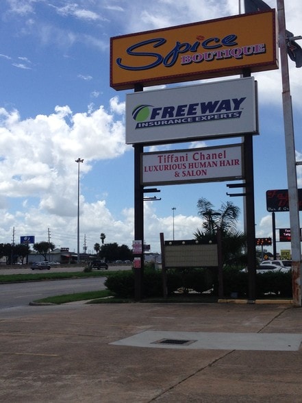 2590 610 South Loop West, Houston, TX for lease - Building Photo - Image 3 of 4