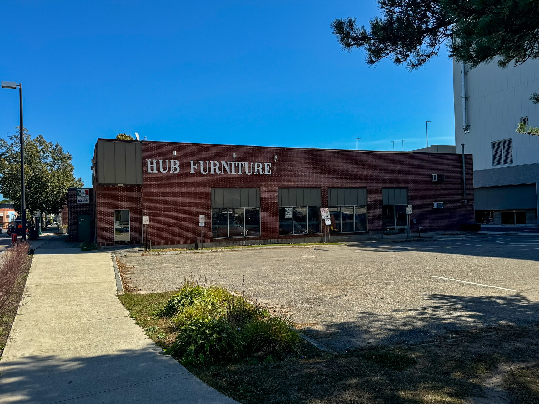 900 Main St, Westbrook, ME for lease Primary Photo- Image 1 of 8
