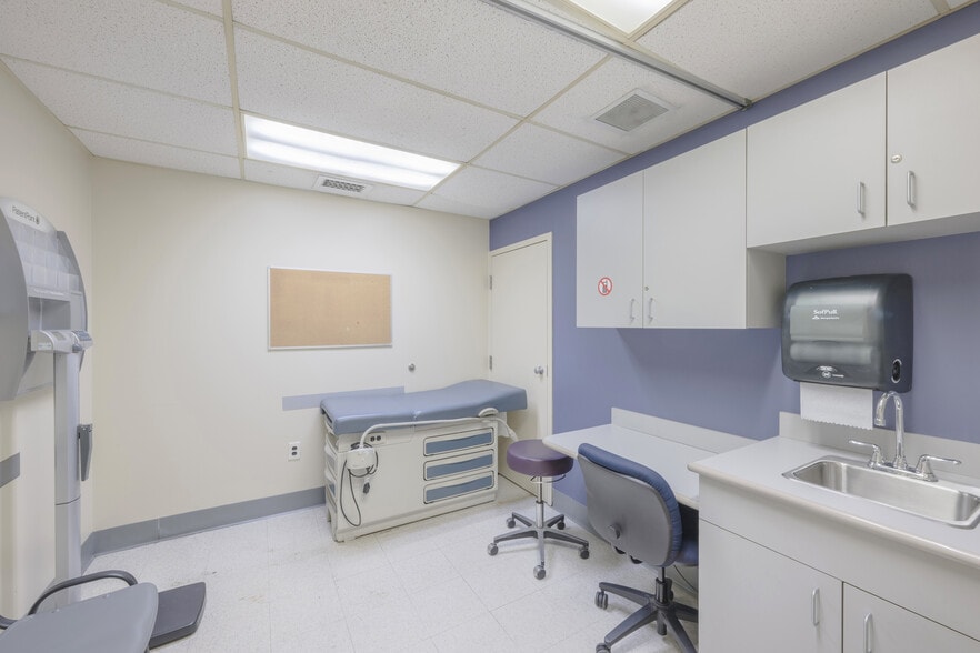 100 Curtis St, Providence, RI à vendre - Photo intérieure - Image 2 de 19