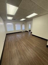 1631 E Guadalupe Rd, Tempe, AZ for lease Interior Photo- Image 1 of 7