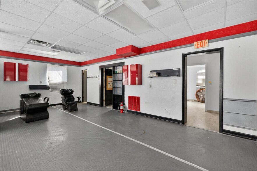 1201 N Pinellas Ave, Tarpon Springs, FL à vendre - Photo du bâtiment - Image 3 de 10