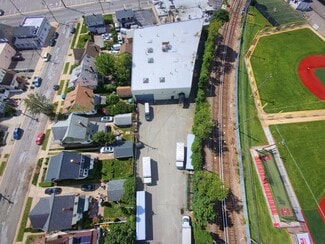 Plus de détails pour 99 Cottage Pl, Mineola, NY - Industriel à vendre