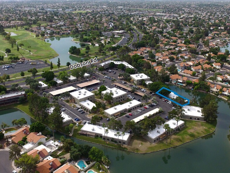 2222 S Dobson Rd, Mesa, AZ à vendre - Photo du bâtiment - Image 2 de 9