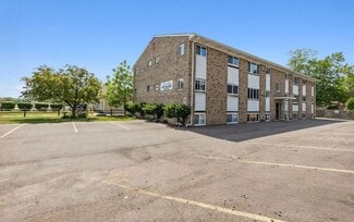 Plus de détails pour 4221 N Grand River Ave, Lansing, MI - Multi-résidentiel à vendre