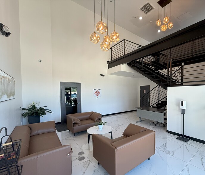 282 W Hudson Rd, Rogers, AR for sale - Building Photo - Image 2 of 14