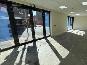 A2-A5 Swan Rd, Lichfield for lease Interior Photo- Image 2 of 3