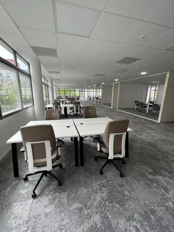 140 Boulevard Macdonald, Paris for lease Interior Photo- Image 1 of 9