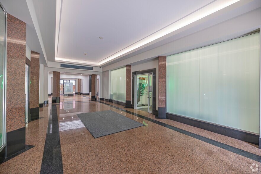 85 George St, Parramatta à louer - Hall d’entrée - Image 2 de 5