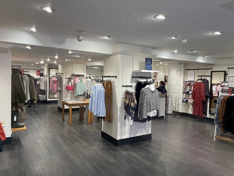 45 New Canal, Salisbury à louer - Photo du bâtiment - Image 2 de 3