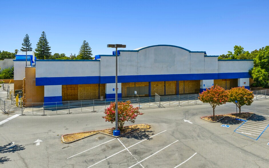 6431 Fair Oaks Blvd, Carmichael, CA for sale - Building Photo - Image 1 of 7