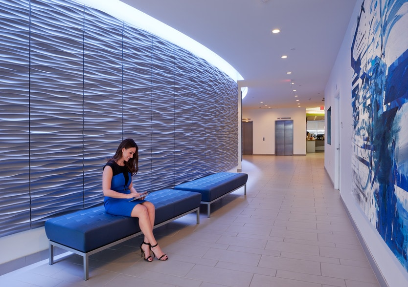 2 Heritage Dr, Quincy, MA for lease - Lobby - Image 3 of 15