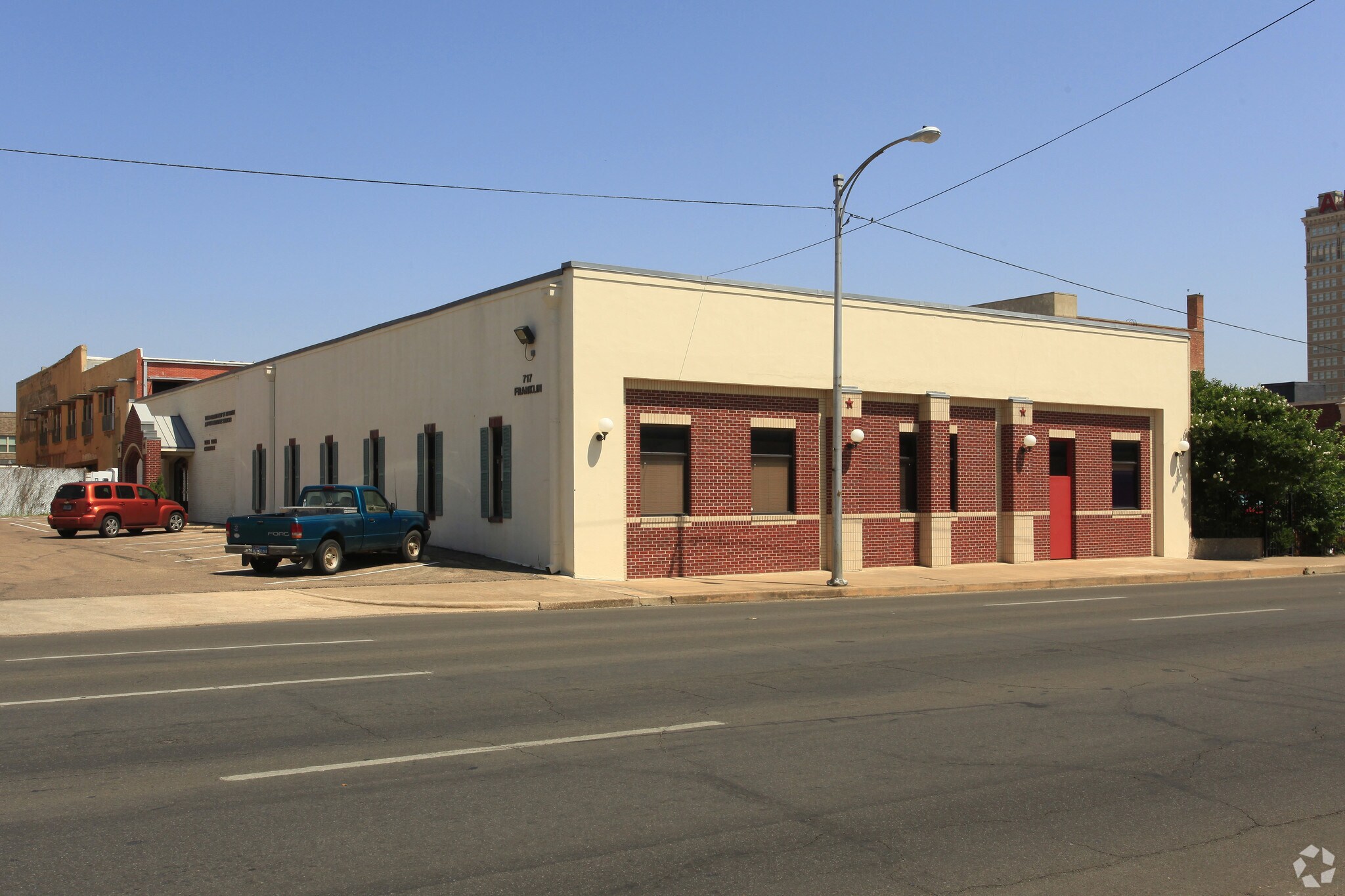 717 Franklin Ave, Waco, TX à louer Photo principale- Image 1 de 14